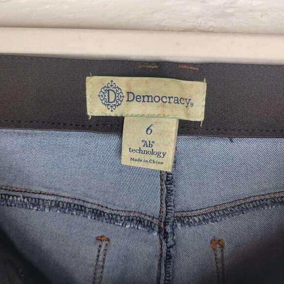 Democracy Ab Technology Women's Size 6 Jeans Raw Hem - Picture 6 of 8